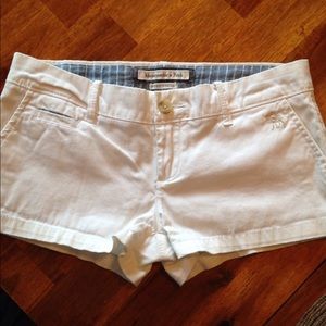 White cotton stretch shorts